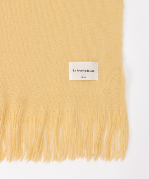 ikka（イッカ）の「ラッセル起毛無地マフラー（マフラー・レディース・ベージュ/ネイビー/オフホワイト/イエロー・FREE）」の7枚目の写真