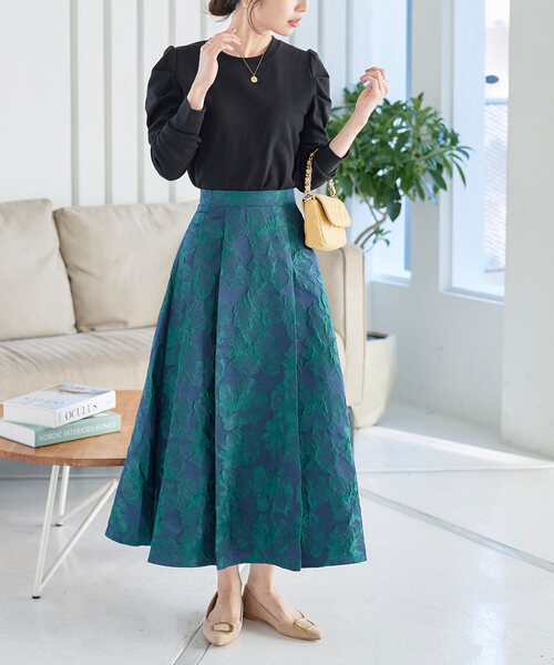 KOBE LETTUCE（コウベレタス）の「ジャガード花柄タックフレアスカート