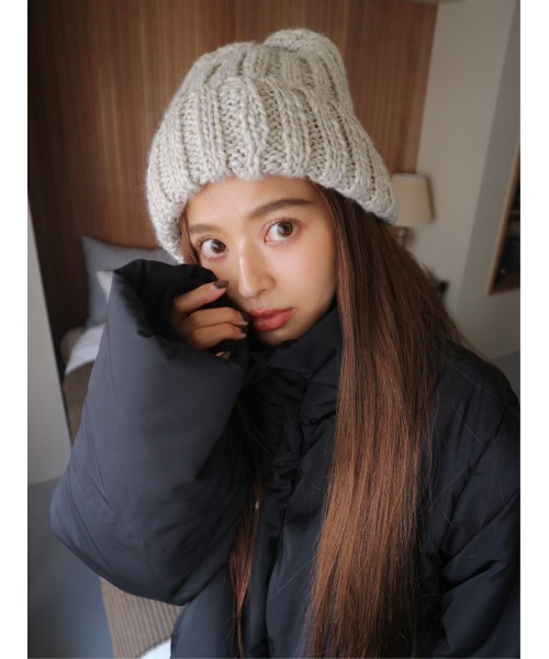 TRUNC(トランクエイティーエイト)の「Tiered Mix Beanie(ニットキャップ/ビーニー・レディース・チャコールグレー/ベージュ・FREE)」の8枚目の写真