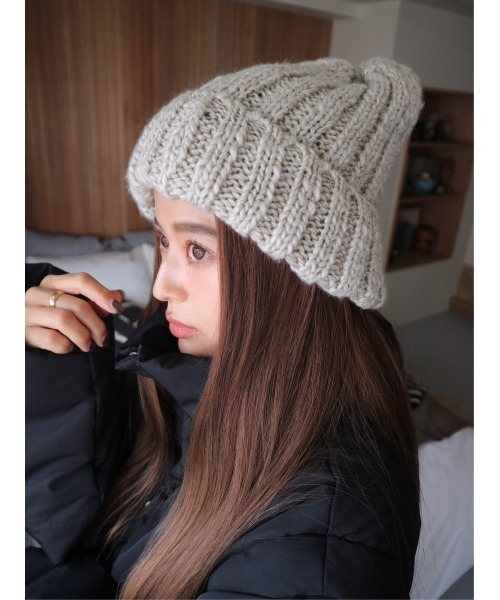 TRUNC(トランクエイティーエイト)の「Tiered Mix Beanie(ニットキャップ/ビーニー・レディース・チャコールグレー/ベージュ・FREE)」の6枚目の写真