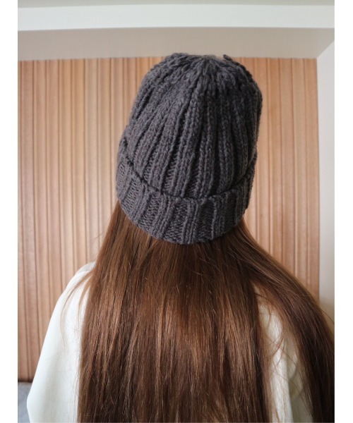 TRUNC(トランクエイティーエイト)の「Tiered Mix Beanie(ニットキャップ/ビーニー・レディース・チャコールグレー/ベージュ・FREE)」の4枚目の写真