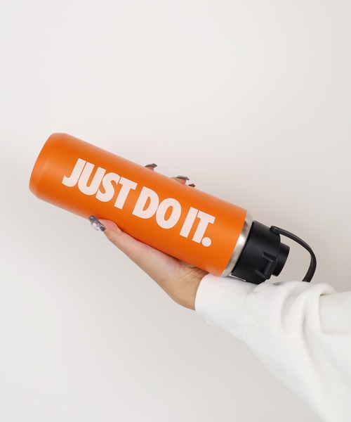 NIKE(ナイキ)の「NIKE/ナイキ リチャージストローボトル 24oz 水筒(水筒・メンズ・オレンジ/ブラック/オフホワイト/ブラック系その他/ライトパープル/ブルー/ラベンダー/ホワイト/ブラック系1・ONE SIZE)」の9枚目の写真
