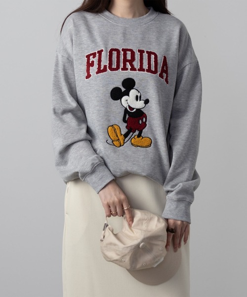 Disney（ディズニー）の「【再入荷】Disney サガラ刺繍トレーナー（スウェット・レディース・ホワイト/チャコールグレー/杢グレー・フリー）」の3枚目の写真