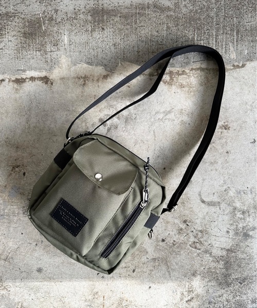 SPRUCE(スプルース)の「EM:SPRUCE マセルショルダー 軽量約160g(ショルダーバッグ・レディース・カーキ/ブルー/ブラック・FREE)」の20枚目の写真