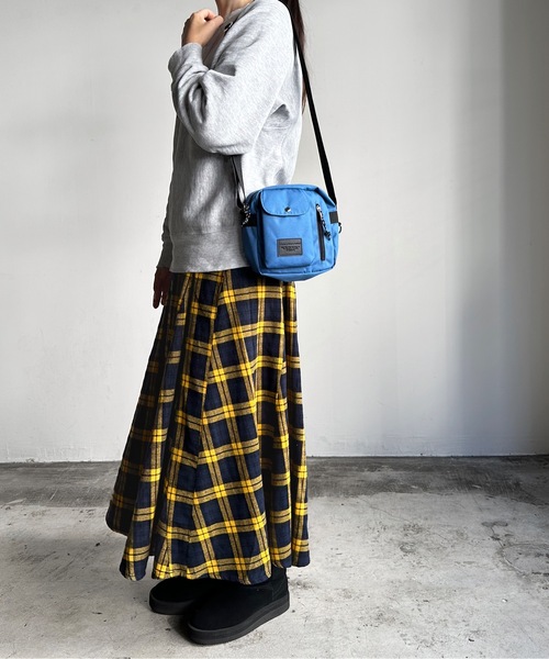 SPRUCE(スプルース)の「EM:SPRUCE マセルショルダー 軽量約160g(ショルダーバッグ・レディース・カーキ/ブルー/ブラック・FREE)」の15枚目の写真