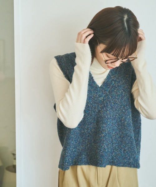unclip（アンクリップ）の「カールヤーンニットベスト（ベスト・レディース・ネイビー/ナチュラル・FREE）」の8枚目の写真