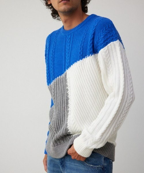 AZUL by moussy(アズールバイマウジー)の「パネルスウィッチングステッチニット(ニット/セーター・メンズ・ブルー系その他/グレー系その他/ブラック系その他・MEDIUM/LARGE)」の3枚目の写真