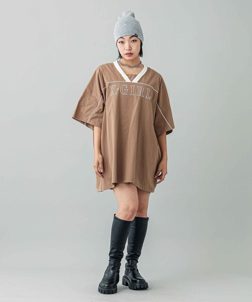 X-girl(エックスガール)の「V-NECK BIG TEE DRESS(ワンピース・レディース・ブラック/ホワイト/ブラウン・S/M)」の14枚目の写真