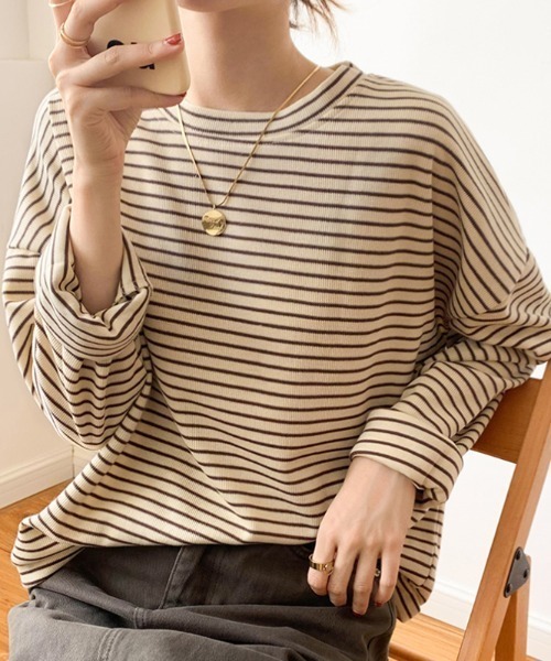 COCOMOMO(ココモモ)の「オーバーサイズ長袖ボーダーカットソー(Tシャツ/カットソー・レディース・ホワイト/ブラック系その他/ブラック/オレンジ/ブルー/ブラウン/グリーン・L/M)」の5枚目の写真