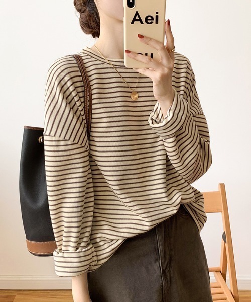 COCOMOMO(ココモモ)の「オーバーサイズ長袖ボーダーカットソー(Tシャツ/カットソー・レディース・ホワイト/ブラック系その他/ブラック/オレンジ/ブルー/ブラウン/グリーン・L/M)」の19枚目の写真