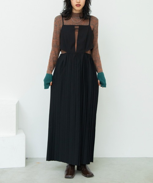 VACANCY(ヴァカンシー)の「ランダムプリーツコルセットライクワンピース(ワンピース・レディース・ブラック/その他・FREE)」の4枚目の写真