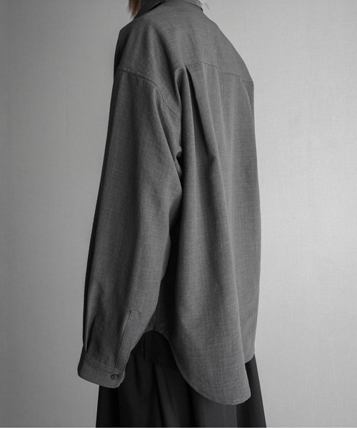 KUUUPY（クーピー）の「Long Sleeve Loose Basic Regular Collar Shirts - 長袖ルーズベーシックレギュラーカラーシャツ（シャツ/ブラウス・メンズ・アイボリー/チャコールグレー/ブラック・SMALL/LARGE/MEDIUM）」の7枚目の写真