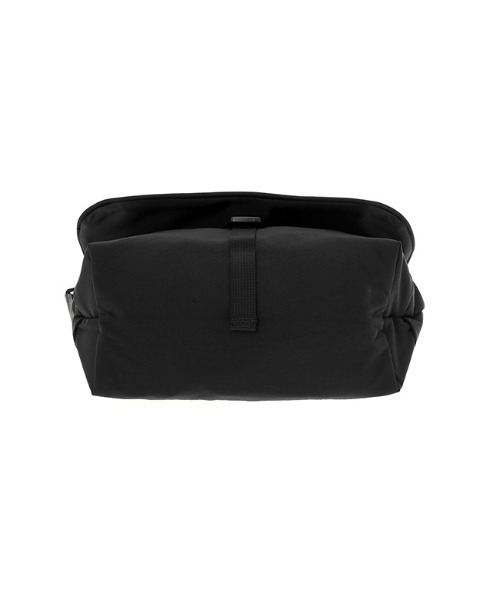 Manhattan Portage（マンハッタンポーテージ）の「Nylon Messenger Slim Flap Zipper Pocket Padded Nylon Taffeta（メッセンジャーバッグ・メンズ・ブラック/オリーブ・SMALL）」の7枚目の写真