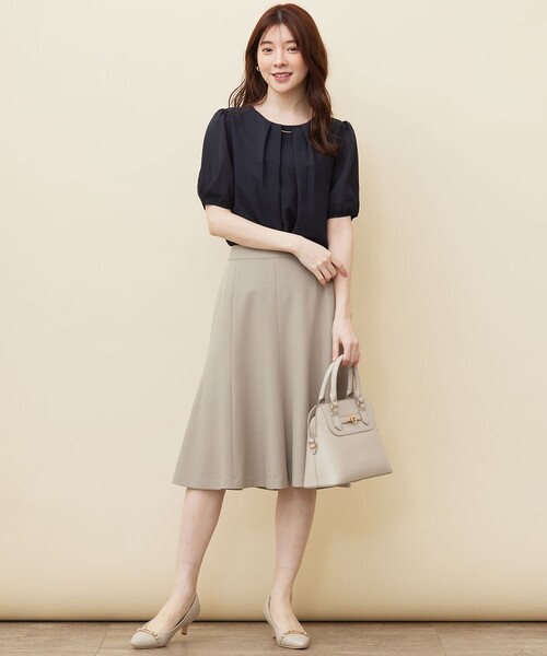 ANY SIS（エニィスィス）の「【吸水速乾・UVケア・接触冷感】コンフォートジャージー ブラウス（Tシャツ/カットソー・レディース・ホワイト系/ネイビー系/ライトグレー系/スカイブルー系・2）」の17枚目の写真