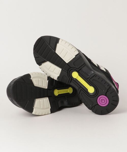 adidas(アディダス)の「ローカットスニーカー(スニーカー・メンズ・グレー・23.5cm)」の14枚目の写真