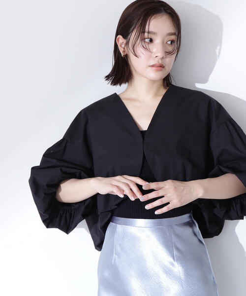 NATURAL BEAUTY BASIC（ナチュラルビューティーベーシック）の「◇バルーンスリーブボレロ（その他アウター・レディース・オフホワイト/ブラック・FREE）」の5枚目の写真