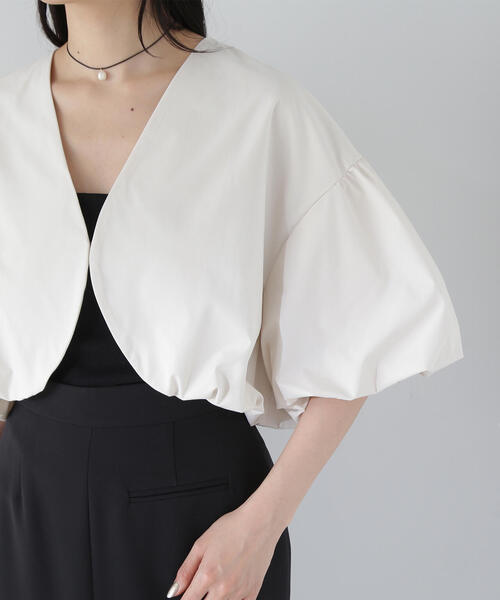 NATURAL BEAUTY BASIC（ナチュラルビューティーベーシック）の「◇バルーンスリーブボレロ（その他アウター・レディース・オフホワイト/ブラック・FREE）」の18枚目の写真