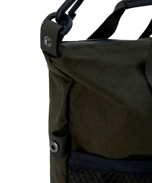 and wander（アンドワンダー）の「and wander/アンドワンダー  PE/CO 2way bag  5744975220（ショルダーバッグ・メンズ・グレー/カーキ/ブラック・FREE/F）」の14枚目の写真
