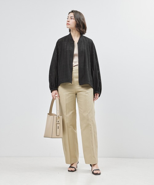 ROPE'（ロペ）の「キカレースオーバーブルゾン【セットアップ対応】【雑誌掲載】（ブルゾン・レディース・ホワイト/ブラック・FREE）」の3枚目の写真