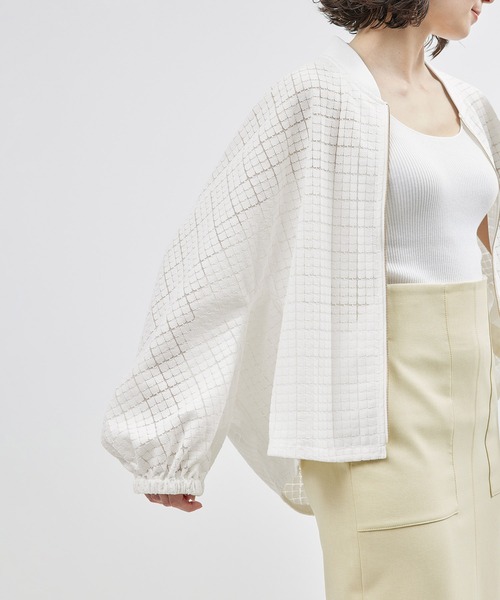 ROPE'（ロペ）の「キカレースオーバーブルゾン【セットアップ対応】【雑誌掲載】（ブルゾン・レディース・ホワイト/ブラック・FREE）」の8枚目の写真