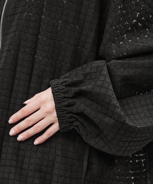 ROPE'（ロペ）の「キカレースオーバーブルゾン【セットアップ対応】【雑誌掲載】（ブルゾン・レディース・ホワイト/ブラック・FREE）」の17枚目の写真