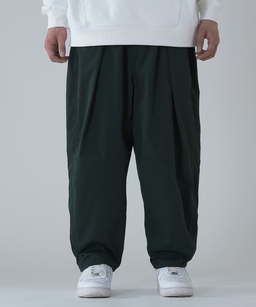 improves（インプローブス）の「ナチュラルストレッチ ワイド チノパンツ（チノパンツ・メンズ・ブラウン/カーキ/グレイッシュベージュ/ブルー/グリーン/ブラック/ホワイト・MEDIUM/X-LARGE/LARGE）」の20枚目の写真