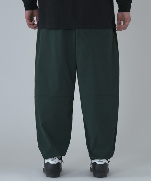 improves（インプローブス）の「ナチュラルストレッチ ワイド チノパンツ（チノパンツ・メンズ・ブラウン/カーキ/グレイッシュベージュ/ブルー/グリーン/ブラック/ホワイト・MEDIUM/X-LARGE/LARGE）」の19枚目の写真