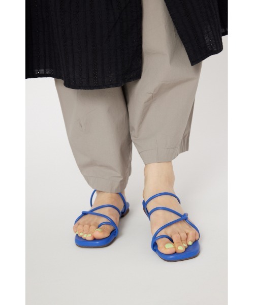 RODEO CROWNS WIDE BOWL（ロデオクラウンズワイドボウル）の「TUBE STRAP SANDALS（サンダル・レディース・シルバー/ブルー/ブラック・MEDIUM/LARGE）」の12枚目の写真