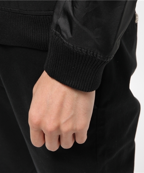 VENCEEXCHANGE(ヴァンスエクスチェンジ)の「リバーシブルMA-1(MA-1・メンズ・ブラック・LARGE/MEDIUM)」の8枚目の写真