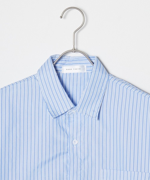 ROOPTOKYO(ループトウキョウ)の「ワンポイント ロゴ刺繍 ボタンダウンストライプシャツ ユニセックス オーバーサイズ ベーシック(シャツ/ブラウス・レディース・ブルー・FREE)」の2枚目の写真