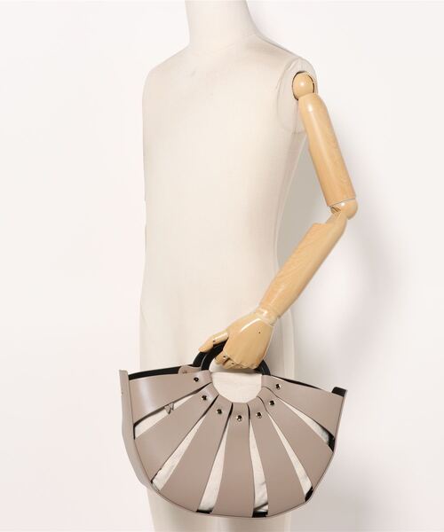 LAUTREAMONT（ロートレアモン）の「レザーコンビバッグ（ハンドバッグ・レディース・ブラック/キャメル・FREE）」の13枚目の写真