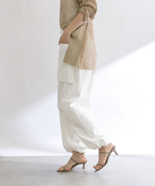 RIVE DROITE（リヴドロワ）の「【シーズンムードを高める】ベルテッドカーゴワイドパンツ（カーゴパンツ・レディース・オフホワイト/ベージュ・36/38）」の18枚目の写真