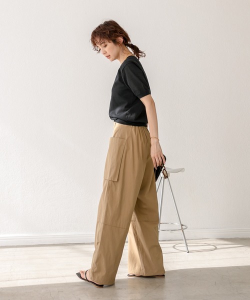 RIVE DROITE（リヴドロワ）の「【シーズンムードを高める】ベルテッドカーゴワイドパンツ（カーゴパンツ・レディース・オフホワイト/ベージュ・36/38）」の3枚目の写真