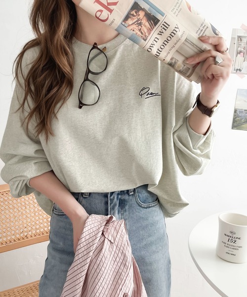 classicalelf（クラシカルエルフ）の「シンプルカジュアルを格上げ。綿100%ワンポイント胸刺繍シンプル オーバーサイズ ロンTee（Tシャツ/カットソー・レディース・ピンクベージュ/ブラック/オートミール/オフホワイト/グレイッシュベージュ・X-LARGE/LARGE/MEDIUM/SMALL）」の6枚目の写真