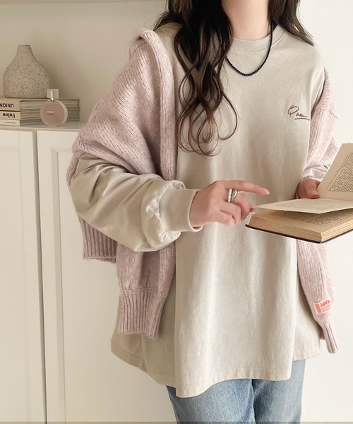 classicalelf（クラシカルエルフ）の「シンプルカジュアルを格上げ。綿100%ワンポイント胸刺繍シンプル オーバーサイズ ロンTee（Tシャツ/カットソー・レディース・ピンクベージュ/ブラック/オートミール/オフホワイト/グレイッシュベージュ・X-LARGE/LARGE/MEDIUM/SMALL）」の21枚目の写真