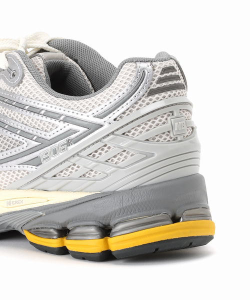 U by SPICK&SPAN(ユーバイスピックアンドスパン)の「【NEW BALANCE / ニューバランス】 1906R(スニーカー・レディース・ライトグレー・23cm/23.5cm/24cm)」の14枚目の写真