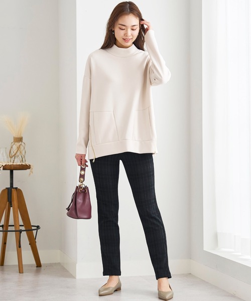 BELLUNA PLUS(ベルーナ)の「ポカポカ!静電防止付裏ファーパンツ69丈(その他パンツ・レディース・グレー系2/ブラック/ベージュ系/グレー系1/ブラック系/チャコール・X-LARGE/LARGE/MEDIUM/SMALL)」の10枚目の写真
