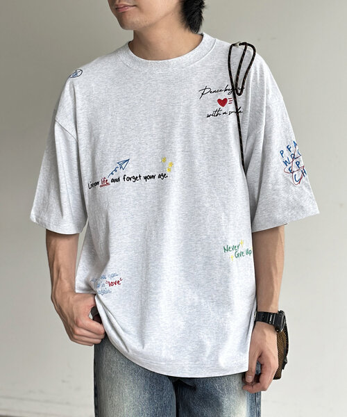 CPCM(シーピーシーエム)の「落書き刺繍T2(Tシャツ/カットソー・レディース・チャコールグレー/ホワイト/オレンジ/グレー・MEDIUM/LARGE)」の4枚目の写真