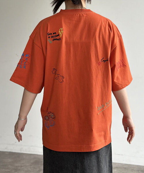 CPCM(シーピーシーエム)の「落書き刺繍T2(Tシャツ/カットソー・レディース・チャコールグレー/ホワイト/オレンジ/グレー・MEDIUM/LARGE)」の20枚目の写真