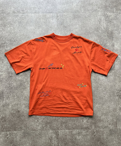 CPCM(シーピーシーエム)の「落書き刺繍T2(Tシャツ/カットソー・レディース・チャコールグレー/ホワイト/オレンジ/グレー・MEDIUM/LARGE)」の7枚目の写真