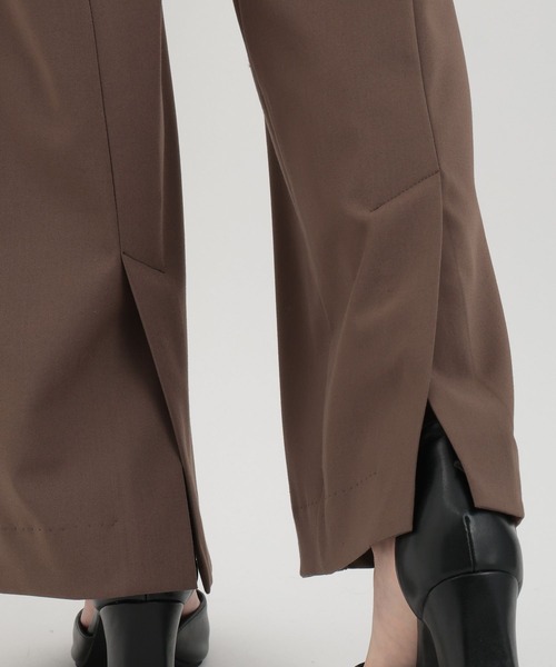 Andemiu（アンデミュウ）の「【LサイズWEB限定】ピンタックフレアパンツ136047（スラックス・レディース・ベージュ/オレンジ/ブラウン/ブラック・SMALL/MEDIUM/LARGE）」の17枚目の写真