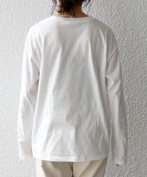 monmimi（モンミミ）の「【SHIPS any別注】monmimi:〈洗濯機可能〉ロゴ プリント ロンTEE 24FW（Tシャツ/カットソー・レディース・チャコールグレー/ホワイト/ピンク・ONE SIZE）」の16枚目の写真