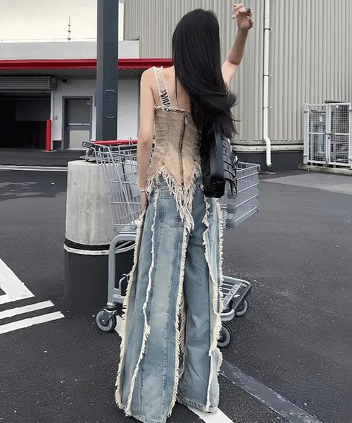 Sibra(シブラ)の「フリンジワイドルーズデニムパンツ(デニムパンツ・レディース・サックスブルー・S/L/M)」の9枚目の写真