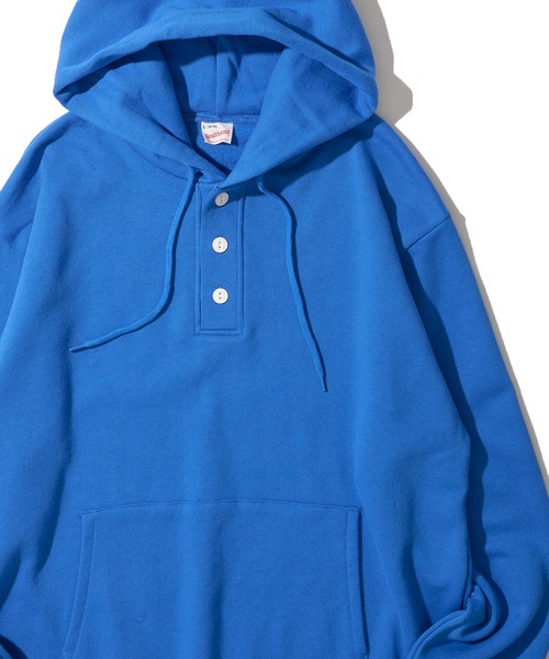 Healthknit（ヘルスニット）の「【Healthknit】Classic Sweat Henley-Hoodie L/S / ヘンリーネック プルオーバーパーカー（パーカー・メンズ・グレー/チャコールグレー/ブルー/レッド/マスタード・MEDIUM/LARGE/X-LARGE）」の3枚目の写真