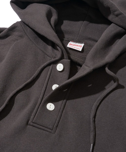 Healthknit（ヘルスニット）の「【Healthknit】Classic Sweat Henley-Hoodie L/S / ヘンリーネック プルオーバーパーカー（パーカー・メンズ・グレー/チャコールグレー/ブルー/レッド/マスタード・MEDIUM/LARGE/X-LARGE）」の16枚目の写真