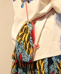 moyan ecri（モヤン エクリ）の「<moyan ecri>２WAYリバーシブル ミニバッグREVERSIBLE PADDED MINI BAG（ショルダーバッグ）」