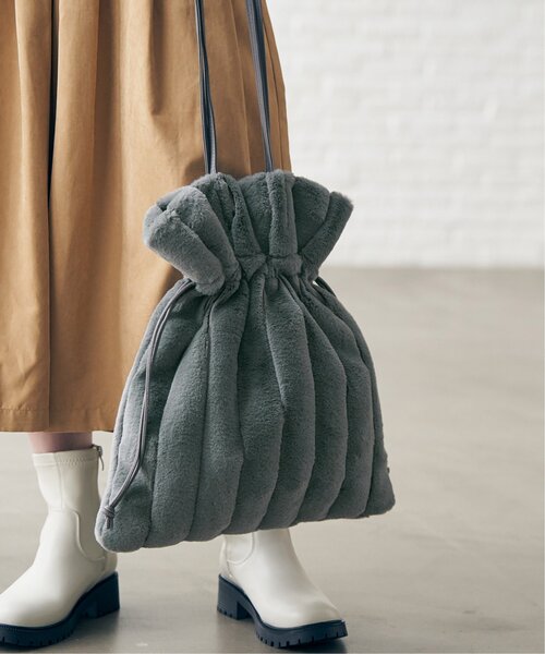 ikka(イッカ)の「エコファーパッチワークトートバッグ(トートバッグ・レディース・ブラック/ベージュ/ホワイト/グリーン・FREE)」の5枚目の写真