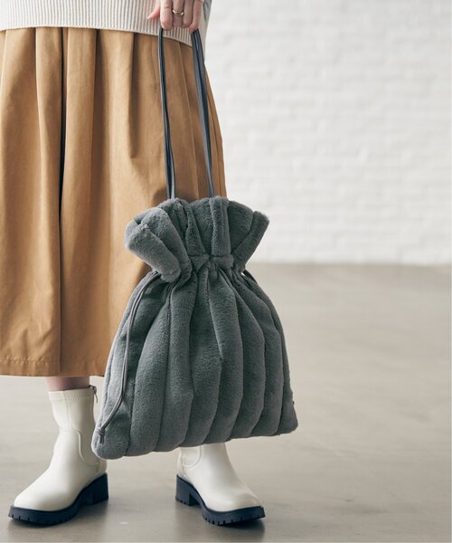 ikka(イッカ)の「エコファーパッチワークトートバッグ(トートバッグ・レディース・ブラック/ベージュ/ホワイト/グリーン・FREE)」の6枚目の写真