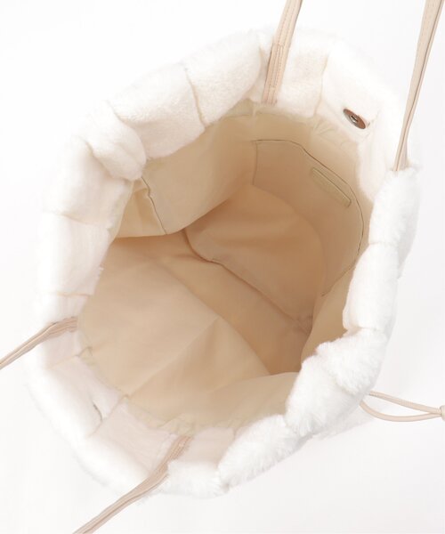 ikka(イッカ)の「エコファーパッチワークトートバッグ(トートバッグ・レディース・ブラック/ベージュ/ホワイト/グリーン・FREE)」の20枚目の写真