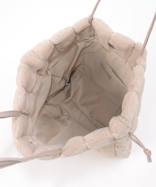 ikka(イッカ)の「エコファーパッチワークトートバッグ(トートバッグ・レディース・ブラック/ベージュ/ホワイト/グリーン・FREE)」の22枚目の写真